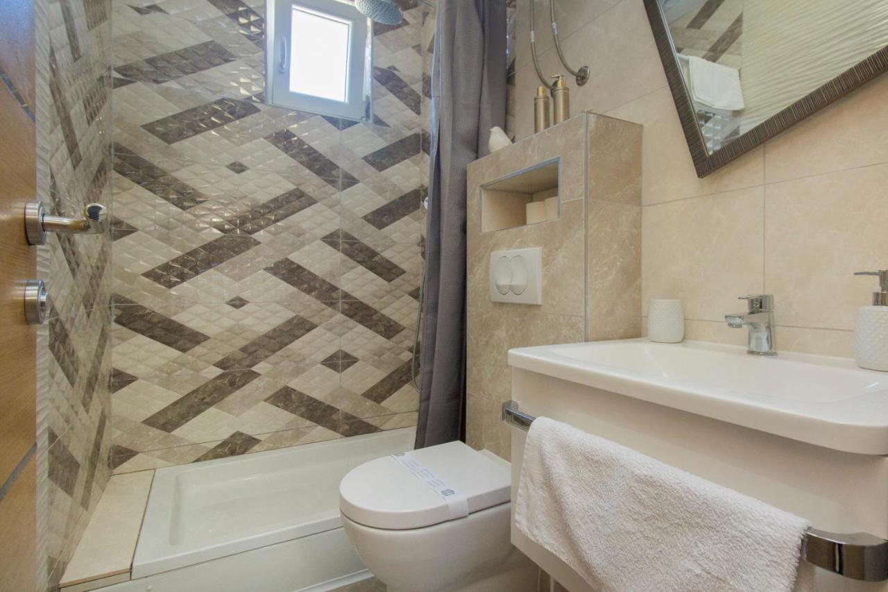 Apartmani Malis Ražanj Exterior foto