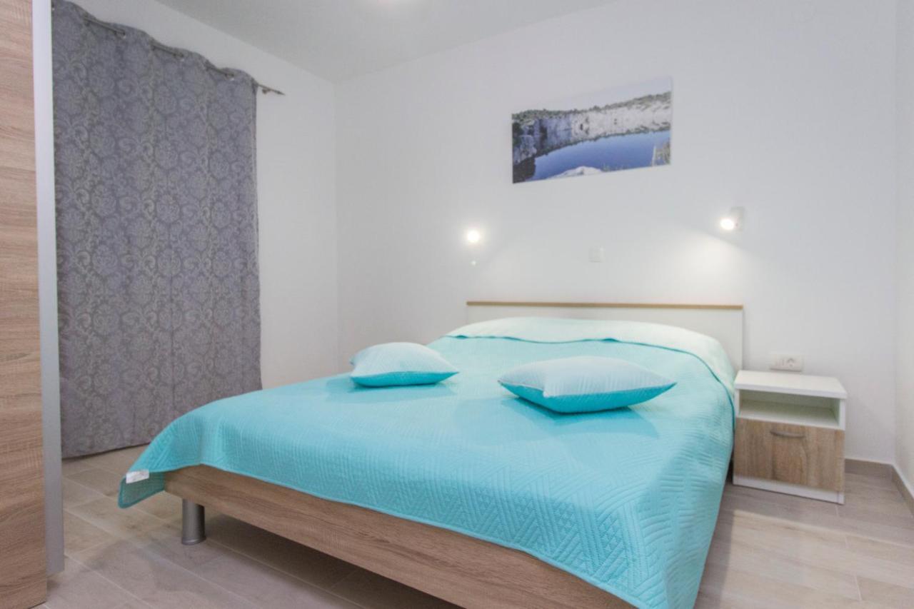 Apartmani Malis Ražanj Exterior foto